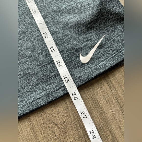 Nike Dri Fit Womens Gray Fitted Short Sleeve Stretch T-Shirt Size Large Running - Picture 7 of 9